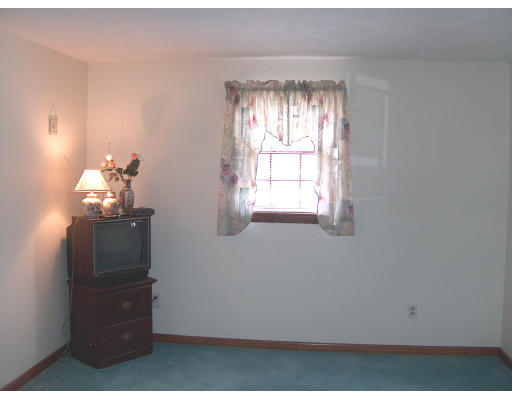 5 Green Farms Road Worcester, MA 01605 - Photo 10 of 14 Gallery Image 10