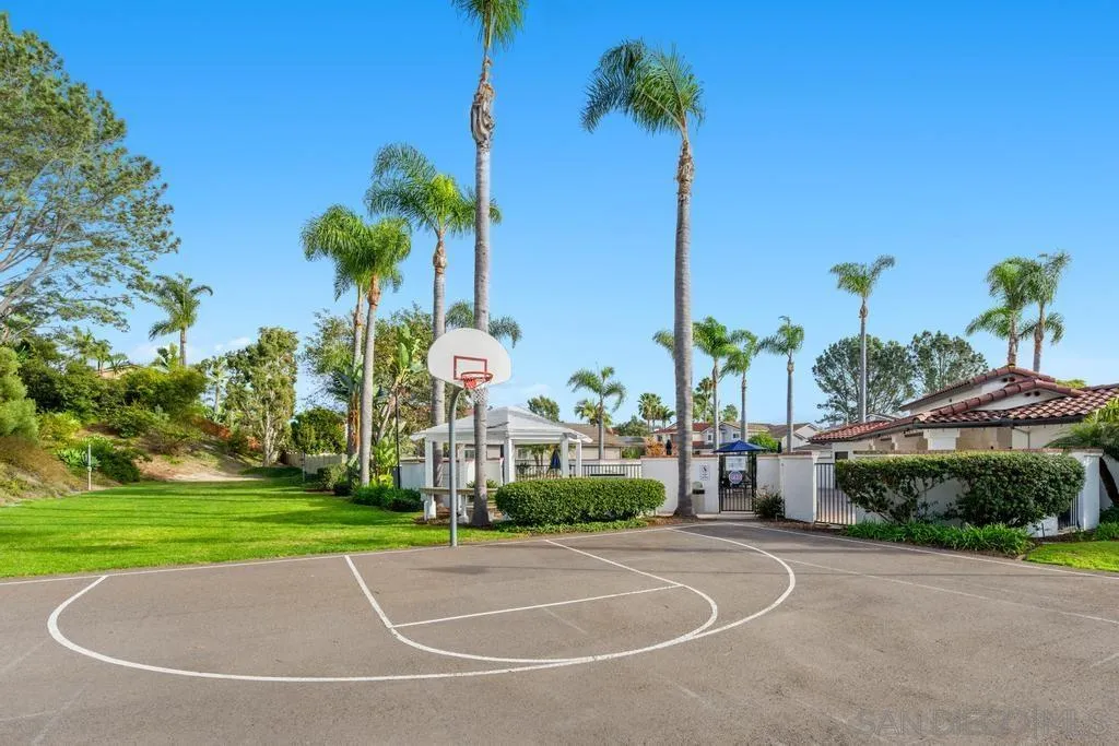 1545 Calle Ryan Encinitas, CA 92024 - Photo 8 of 63