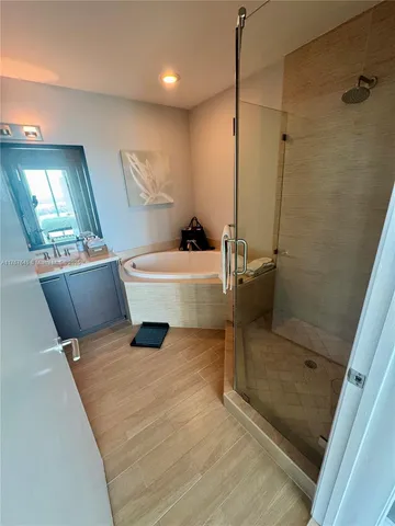 $850,000 | 7930 East Drive, Unit 1008, North Bay Village, FL 33141