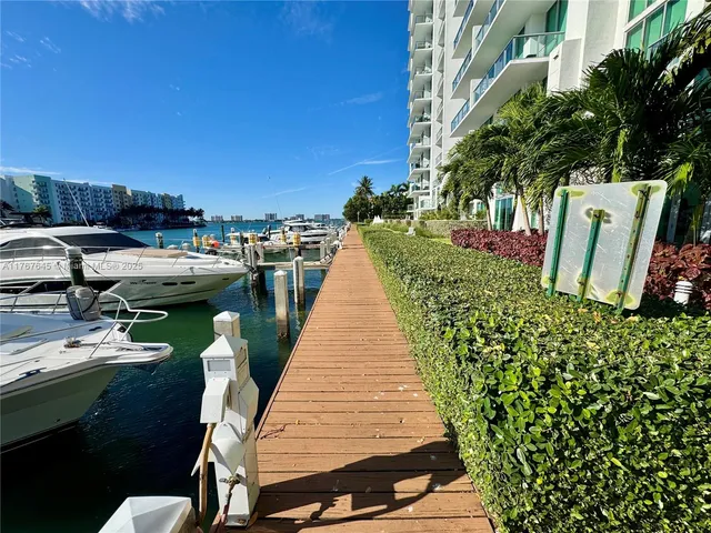 $850,000 | 7930 East Drive, Unit 1008, North Bay Village, FL 33141
