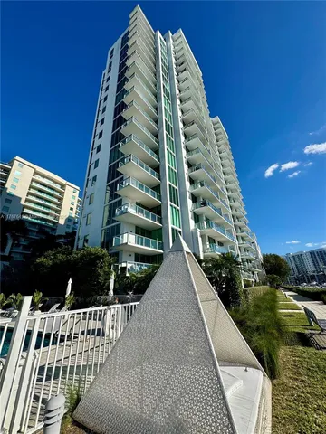 $850,000 | 7930 East Drive, Unit 1008, North Bay Village, FL 33141