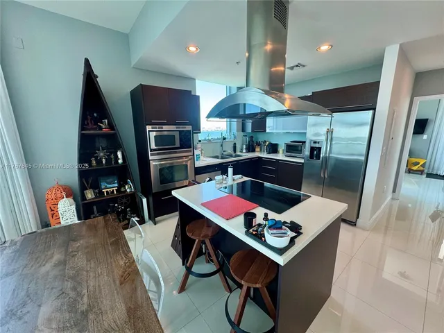 $850,000 | 7930 East Drive, Unit 1008, North Bay Village, FL 33141