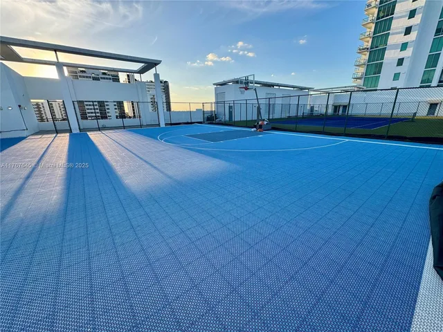 $850,000 | 7930 East Drive, Unit 1008, North Bay Village, FL 33141