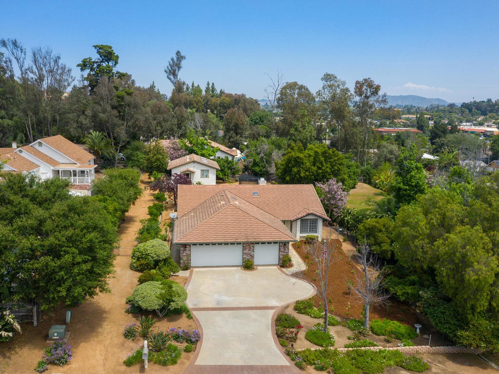 279 Rhesa Lane Fallbrook, CA 92028 - Photo 23 of 25