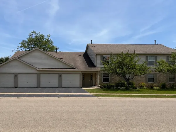 $199,000 | 1155 North Village Drive, Unit 2, Round Lake Beach, IL 60073