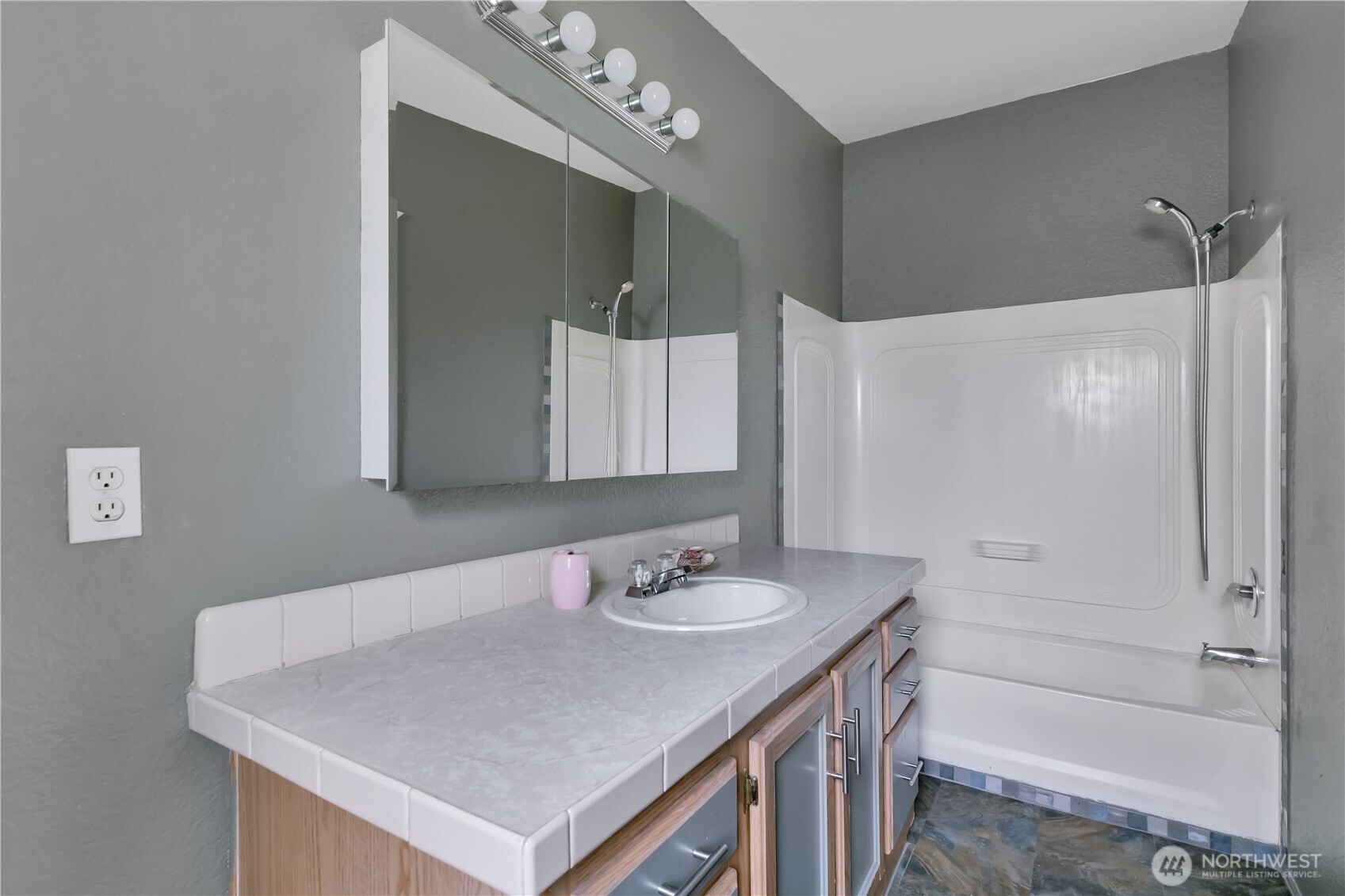 11914 Nels Peters Road Everett, WA 98208 - Photo 13 of 23