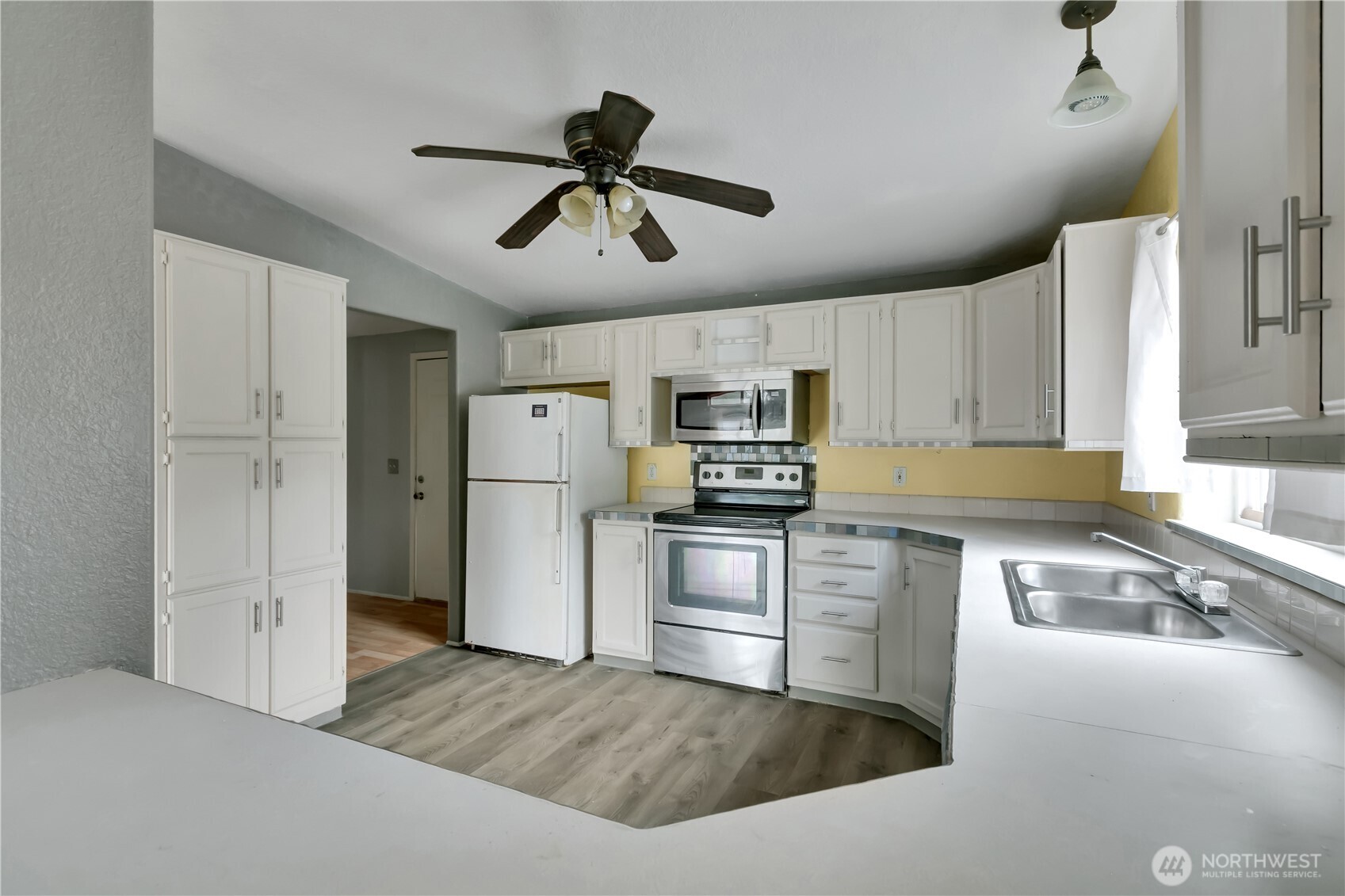 11914 Nels Peters Road Everett, WA 98208 - Photo 9 of 23