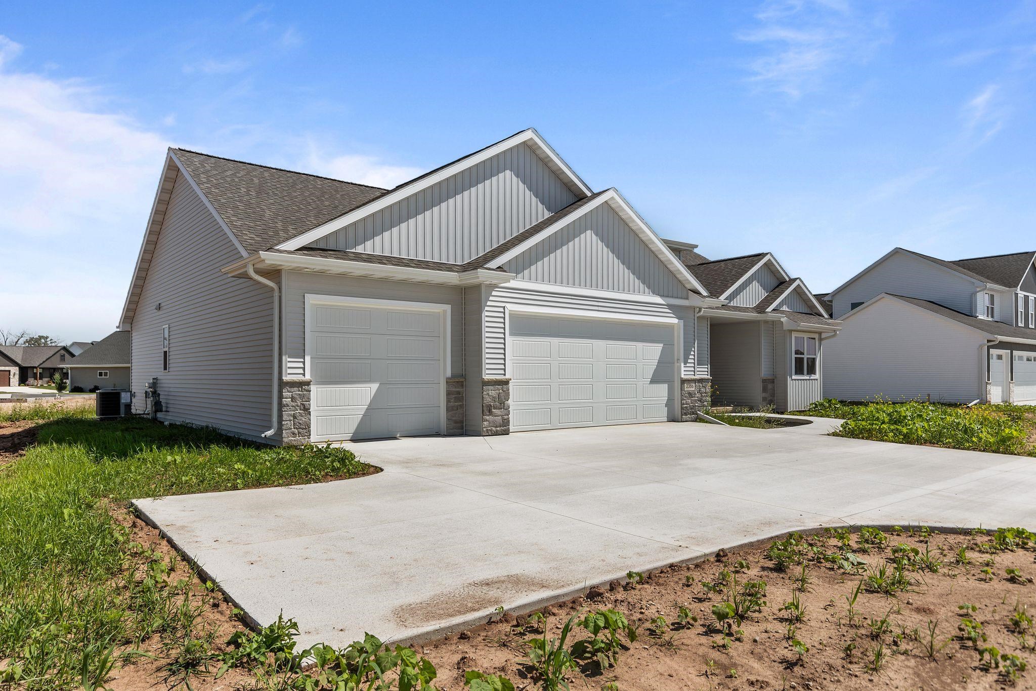 2386 Scheuring Road De Pere, WI 54115 - Photo 3 of 61