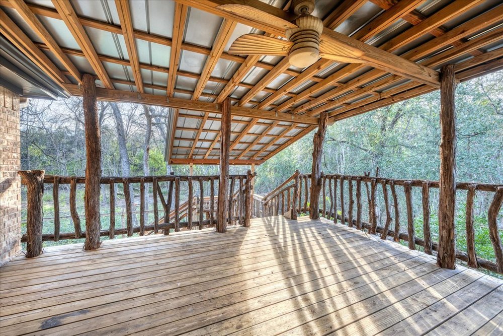 4600 Rivka Cove Austin, TX 78741 - Photo 2 of 31