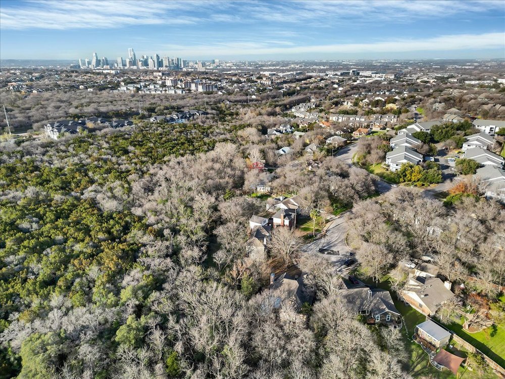 4600 Rivka Cove Austin, TX 78741 - Photo 5 of 31