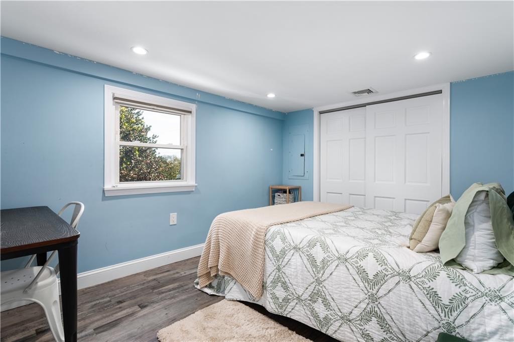 4 James Street, Unit 2 Middletown, RI 02842 - Photo 16 of 22