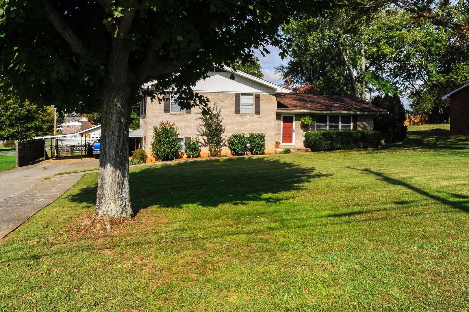 405 Merritt Road Maryville, TN 37804 - Photo 1 of 21 Welcome to 405 Merritt Road