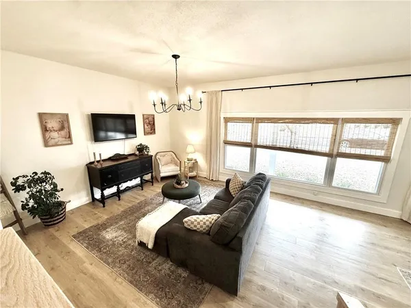 $360,000 | 619 Katy Drive, Maryville, MO 64468