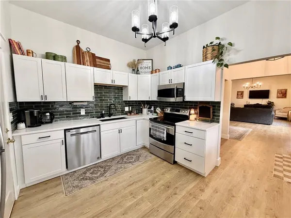 $360,000 | 619 Katy Drive, Maryville, MO 64468