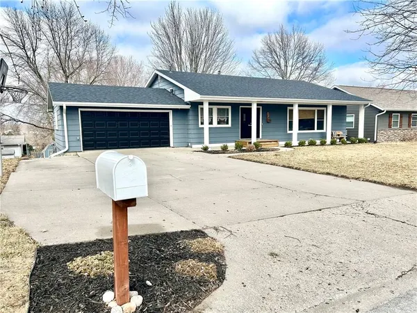 $360,000 | 619 Katy Drive, Maryville, MO 64468
