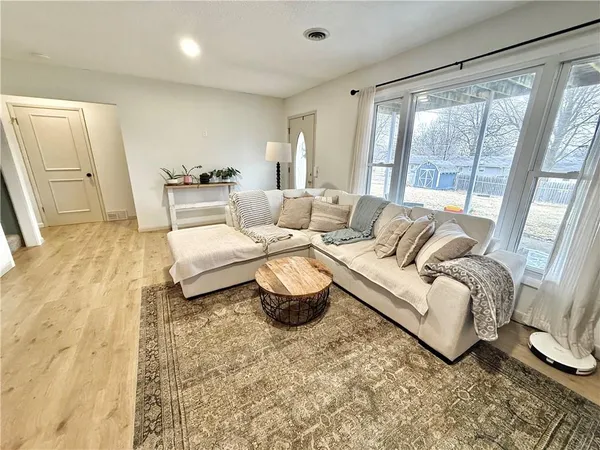 $360,000 | 619 Katy Drive, Maryville, MO 64468