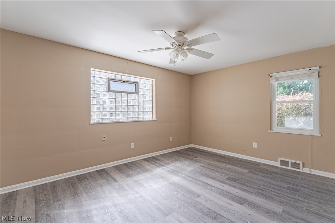 3666 Silsby Road University Heights, OH 44118 - Photo 14 of 37