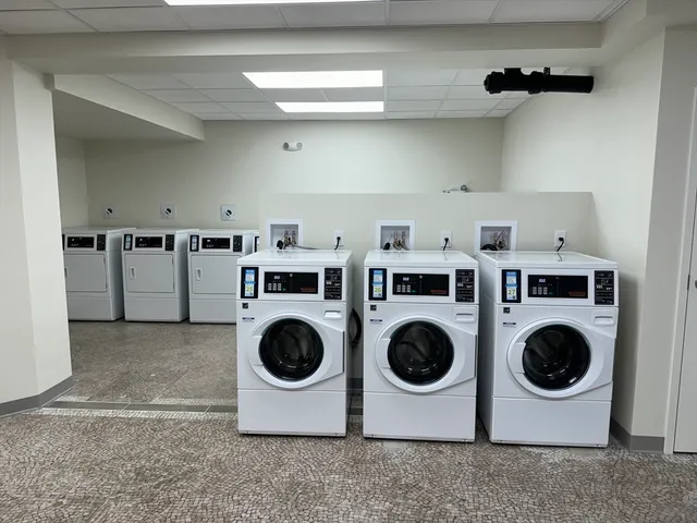 $2,000 | 9 Sewall, Unit 212, Brookline, MA 02446