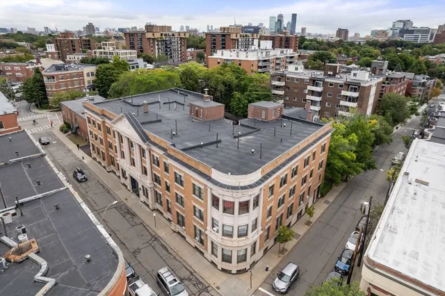 $2,000 | 9 Sewall, Unit 212, Brookline, MA 02446