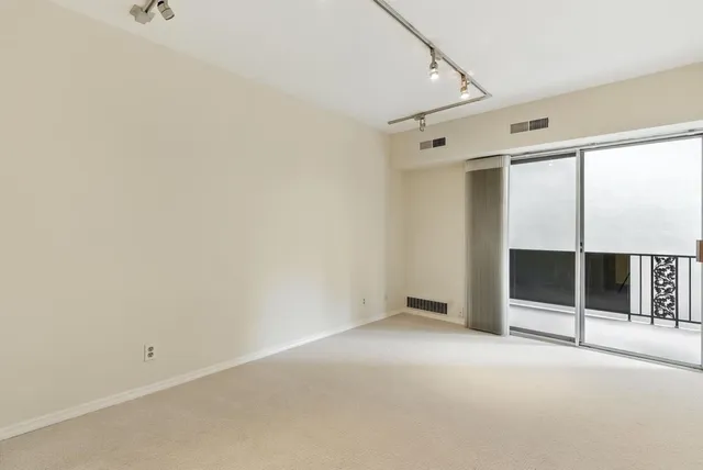 $798,000 | 728 Elm Street, Unit 205, San Carlos, CA 94070