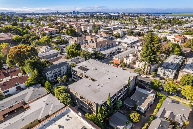 $798,000 | 728 Elm Street, Unit 205, San Carlos, CA 94070