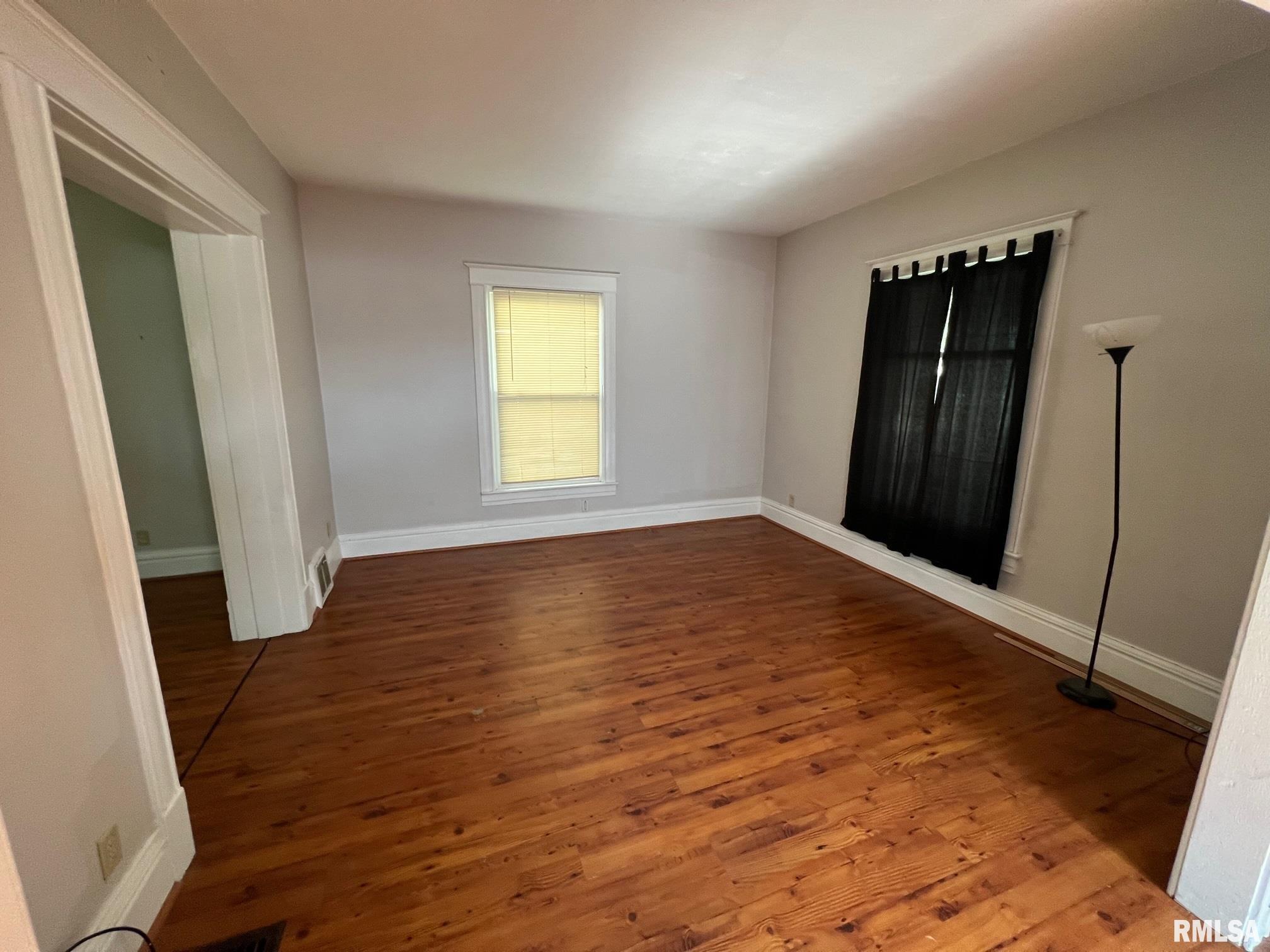 1337 West Macon Street Decatur, IL 62522 - Photo 6 of 25