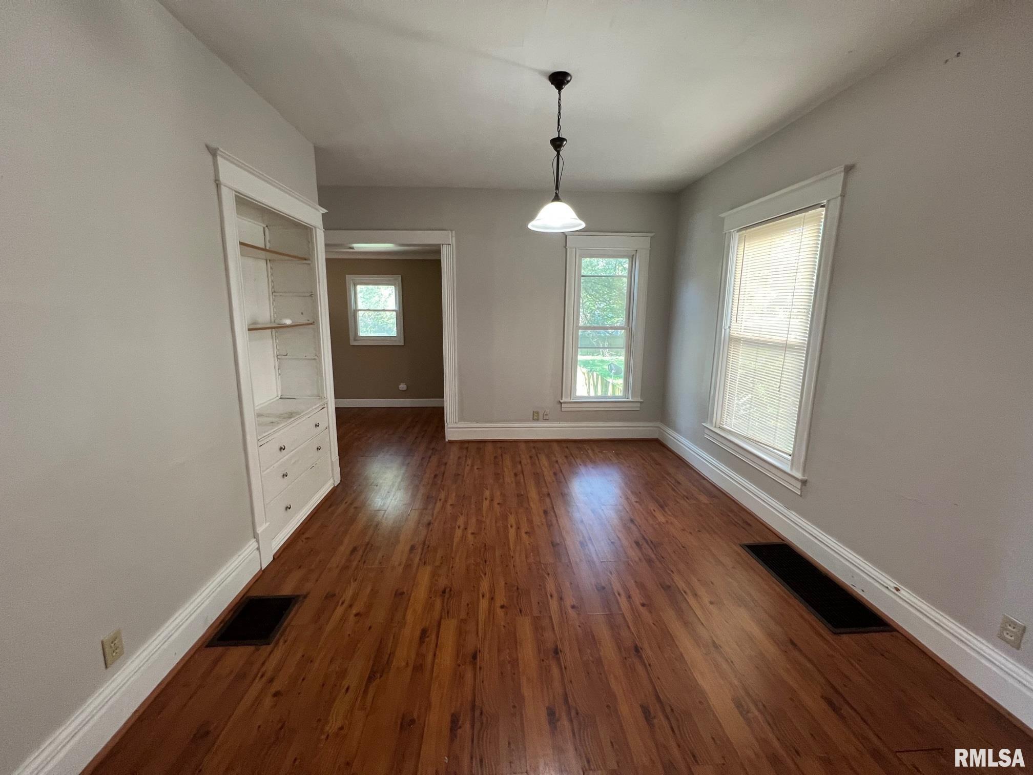 1337 West Macon Street Decatur, IL 62522 - Photo 8 of 25