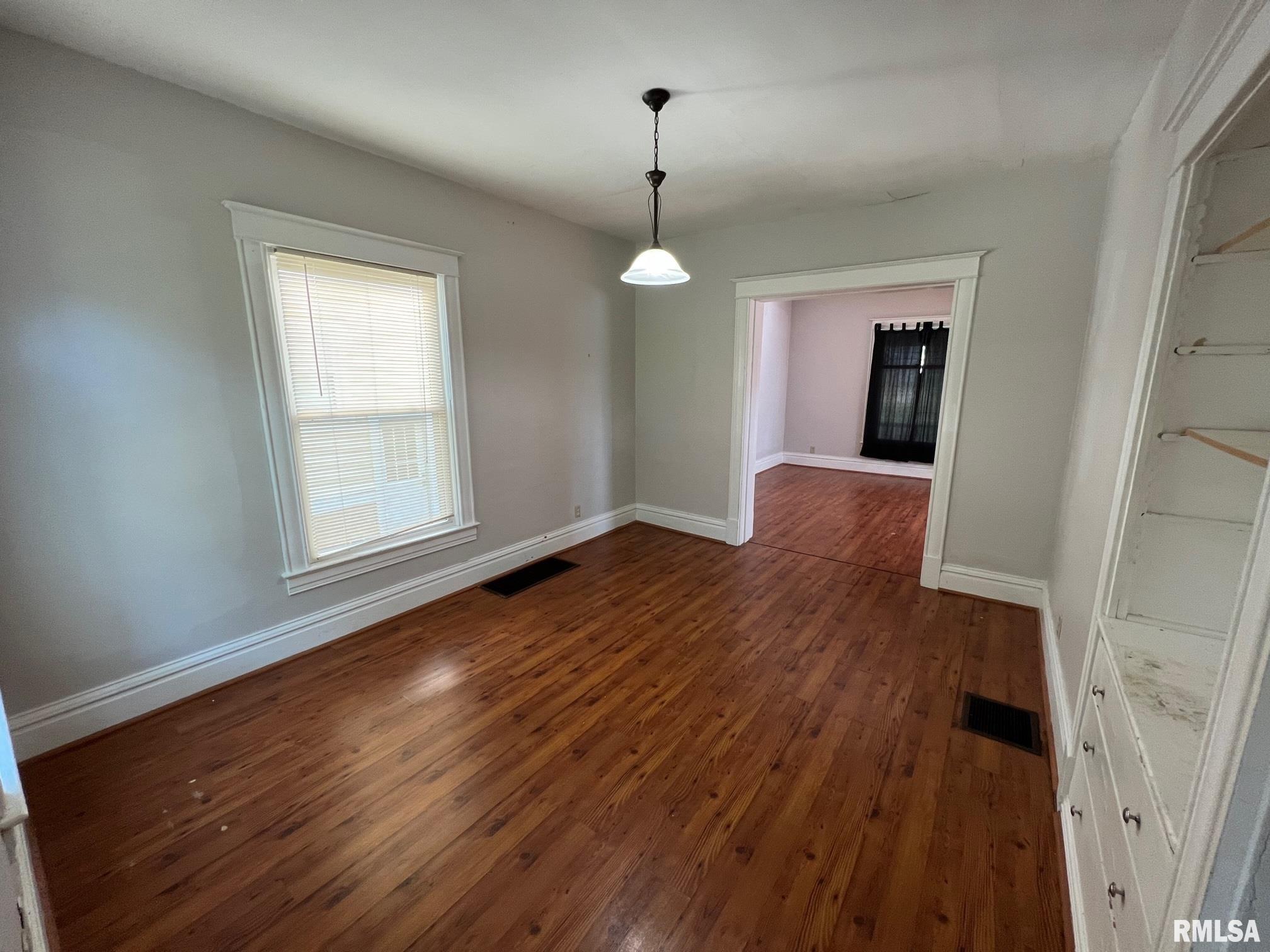 1337 West Macon Street Decatur, IL 62522 - Photo 9 of 25