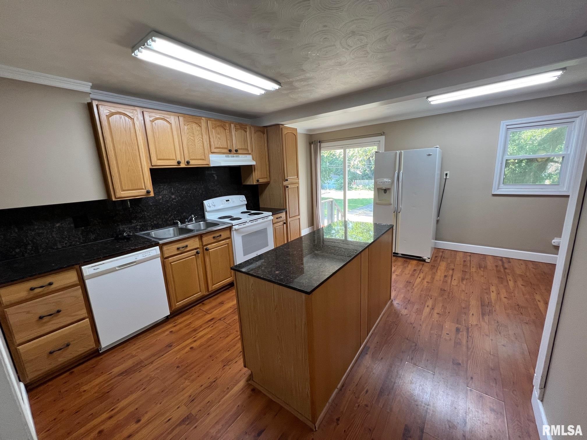 1337 West Macon Street Decatur, IL 62522 - Photo 10 of 25