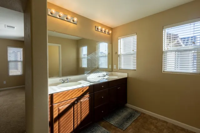 a bathroom with a toilet