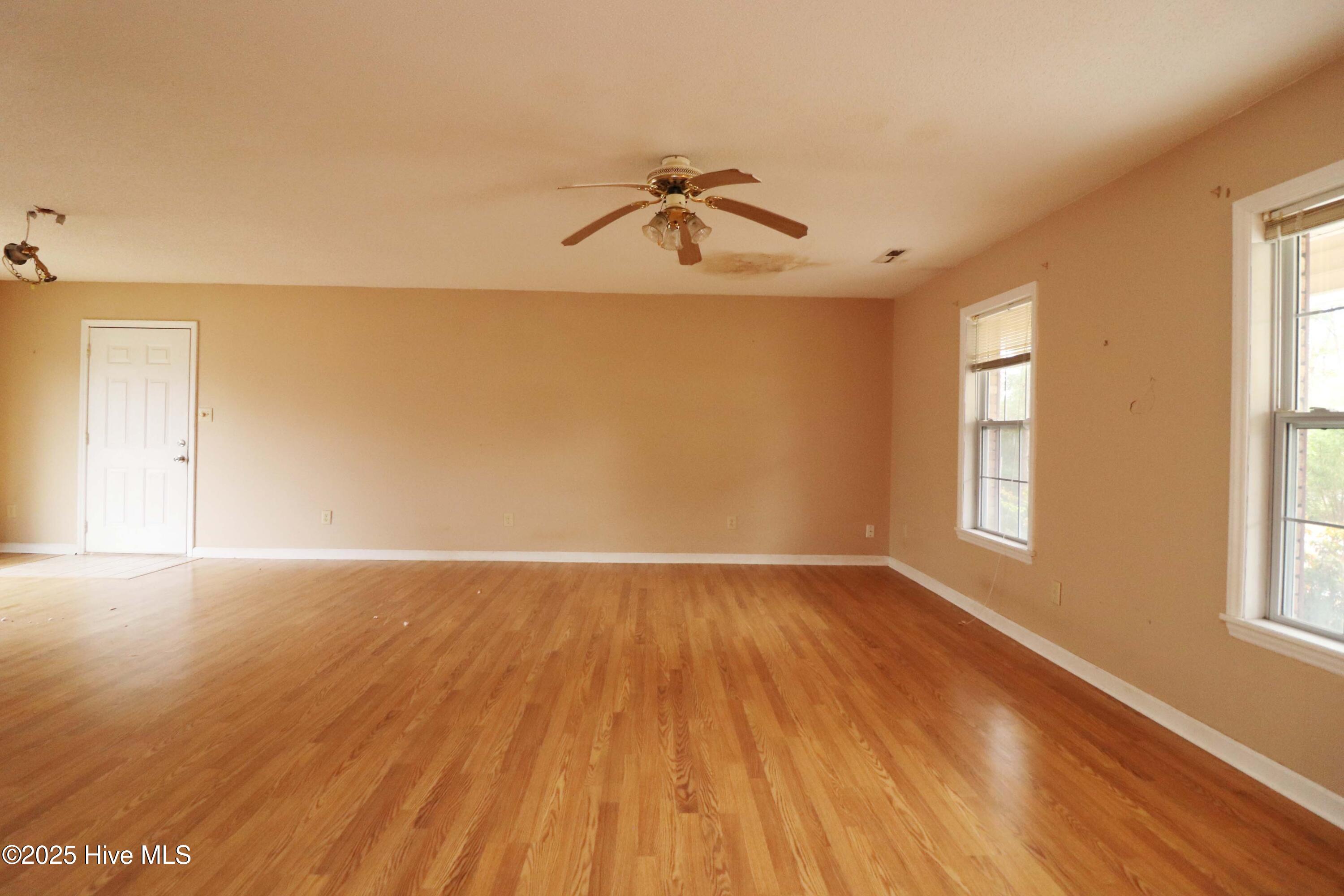 118 Turtle Court Newport, NC 28570 - Photo 13 of 36 LR6