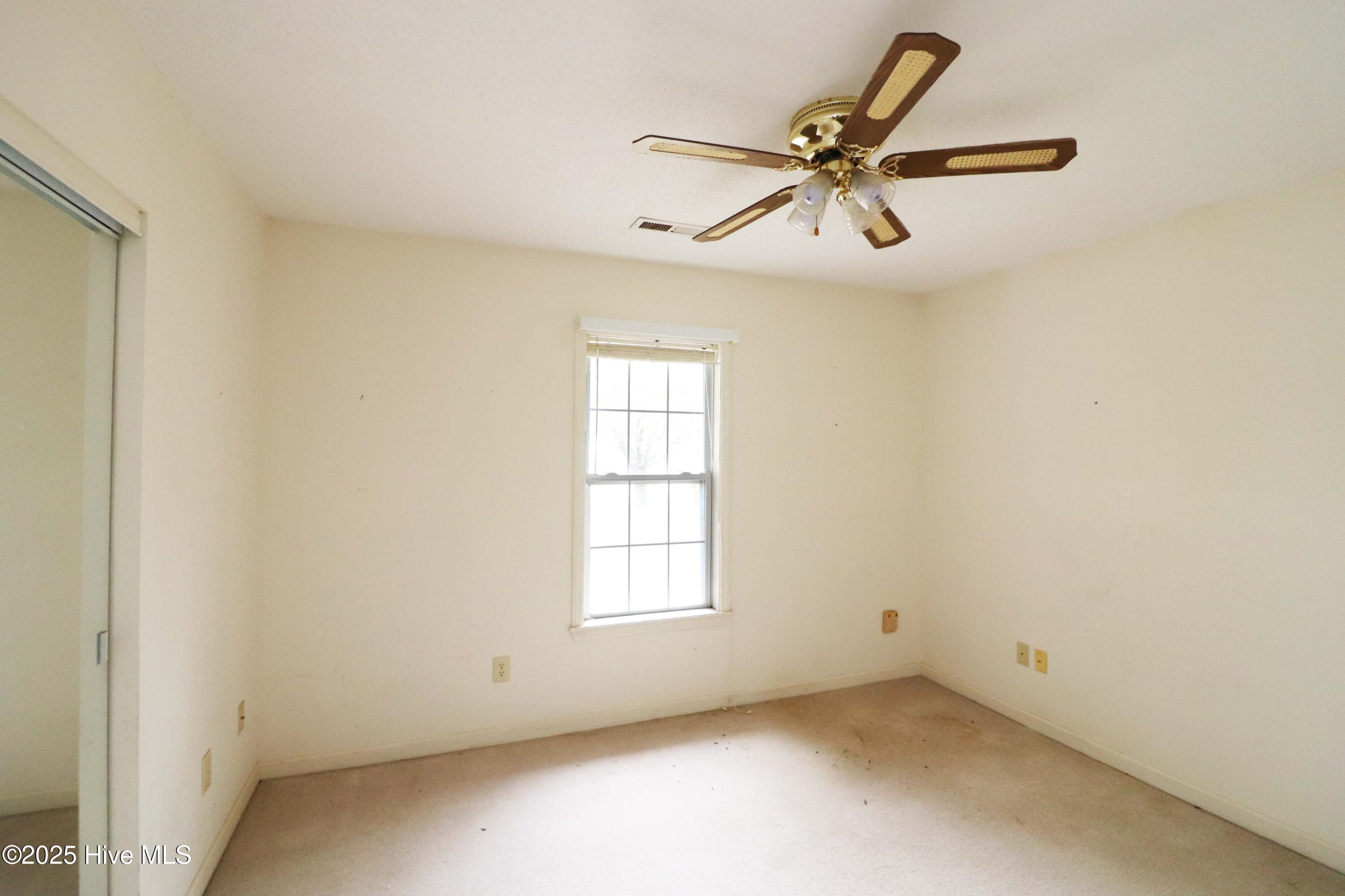 118 Turtle Court Newport, NC 28570 - Photo 25 of 36 BDR3a