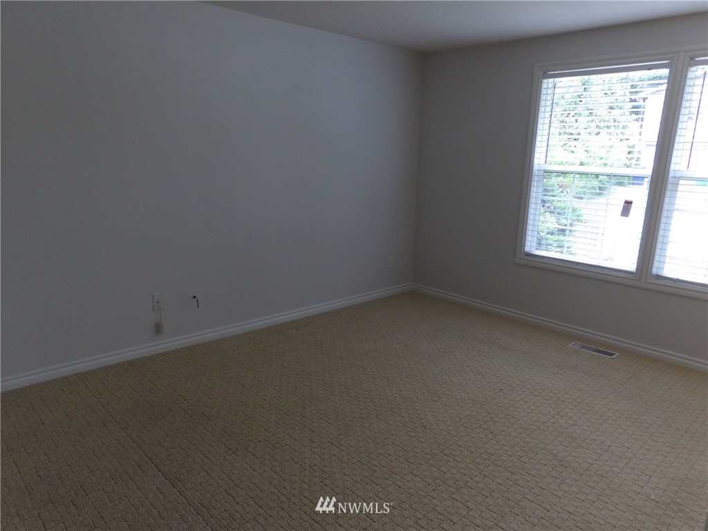 18516 22nd Drive Southeast Bothell, WA 98012 - Photo 15 of 25 Gallery Image 15