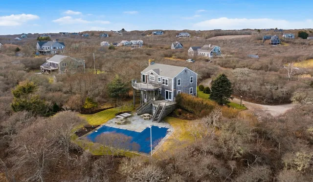 $2,695,000 | 31 Flintlock Road, Nantucket, MA 02554