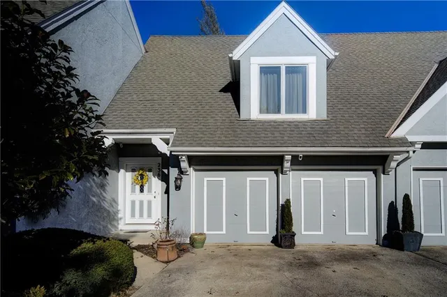 $299,000 | 236 Southwest Raintree Drive, Lee's Summit, MO 64082