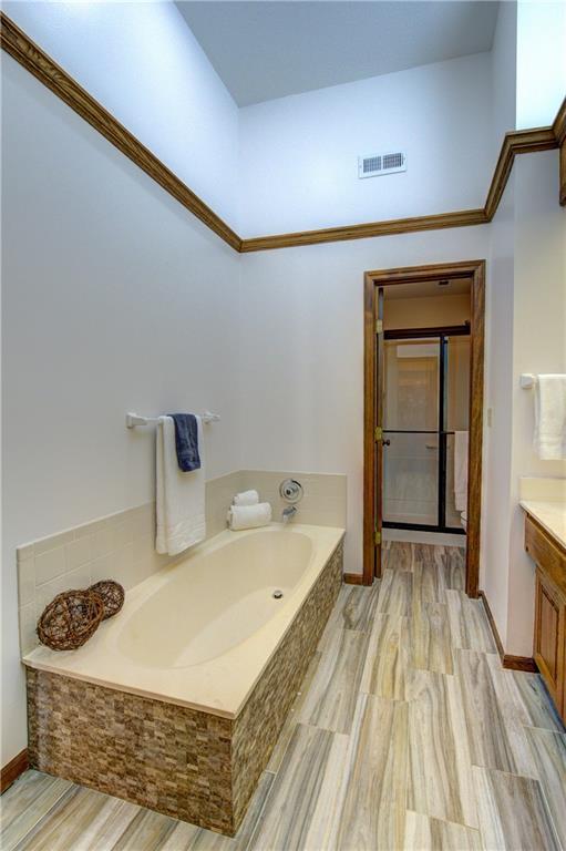 236 Southwest Raintree Drive Lee's Summit, MO 64082 - Photo 20 of 35