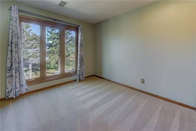 $299,000 | 236 Southwest Raintree Drive, Lee's Summit, MO 64082