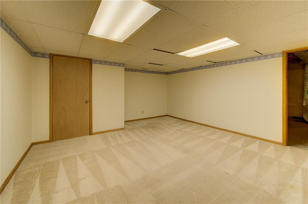 236 Southwest Raintree Drive Lee's Summit, MO 64082 - Photo 28 of 35