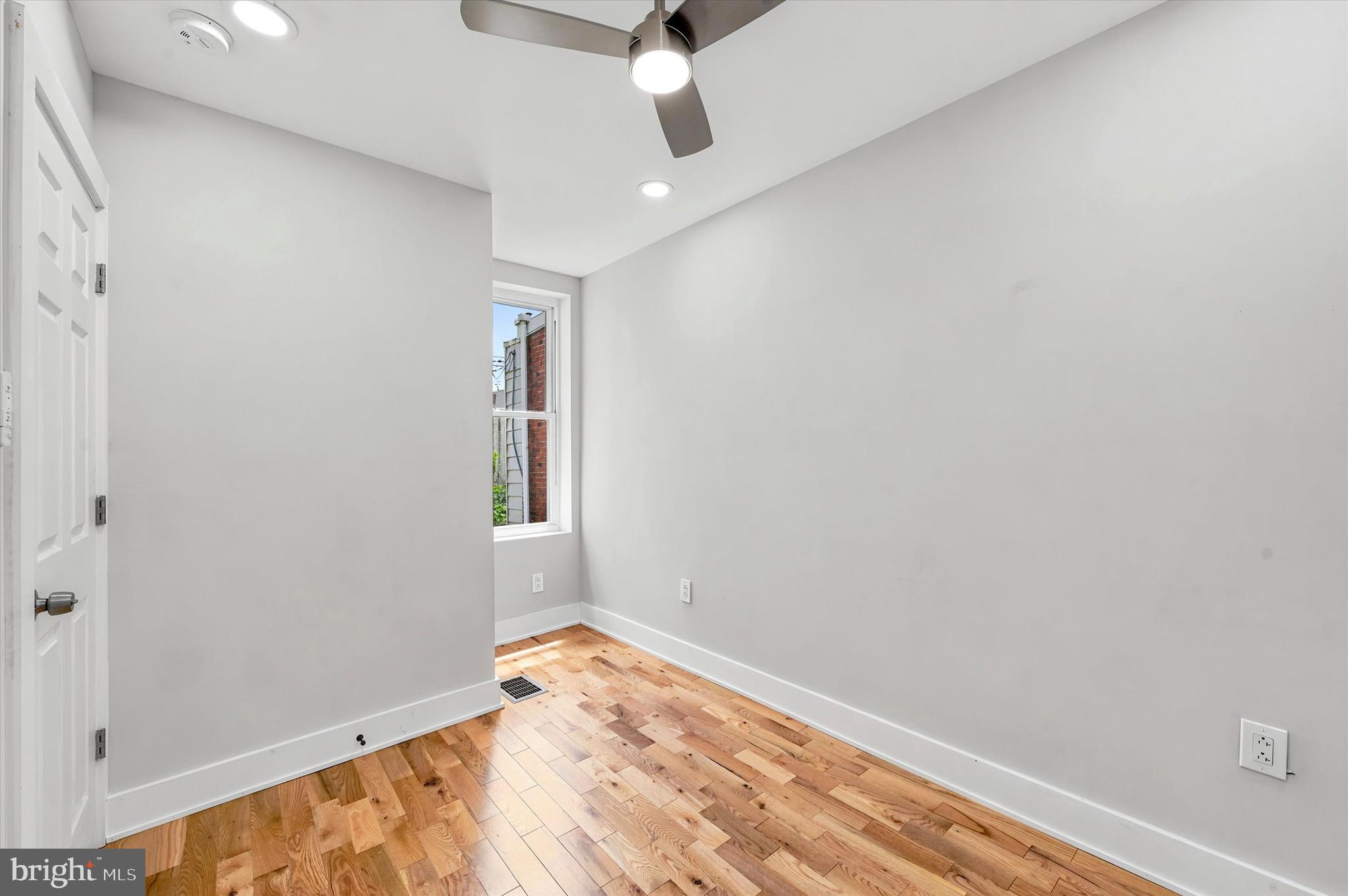2334 Pierce Street Philadelphia, PA 19145 - Photo 16 of 25