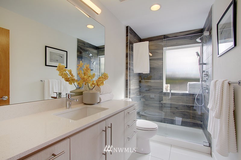 3907 Southwest Findlay Street Seattle, WA 98136 - Photo 11 of 15