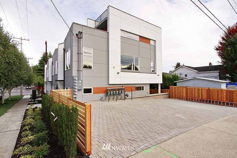 3907 Southwest Findlay Street Seattle, WA 98136 - Photo 14 of 15