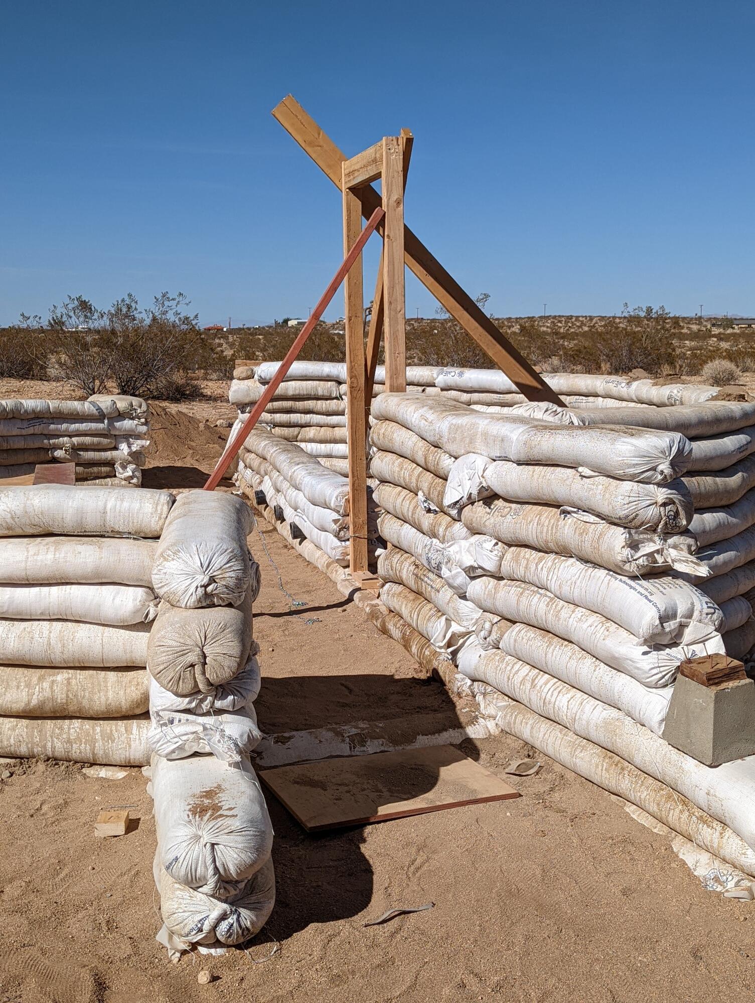 60876 Campanula Street Joshua Tree, CA 92252 - Photo 26 of 29 a view of a terrace with sky view