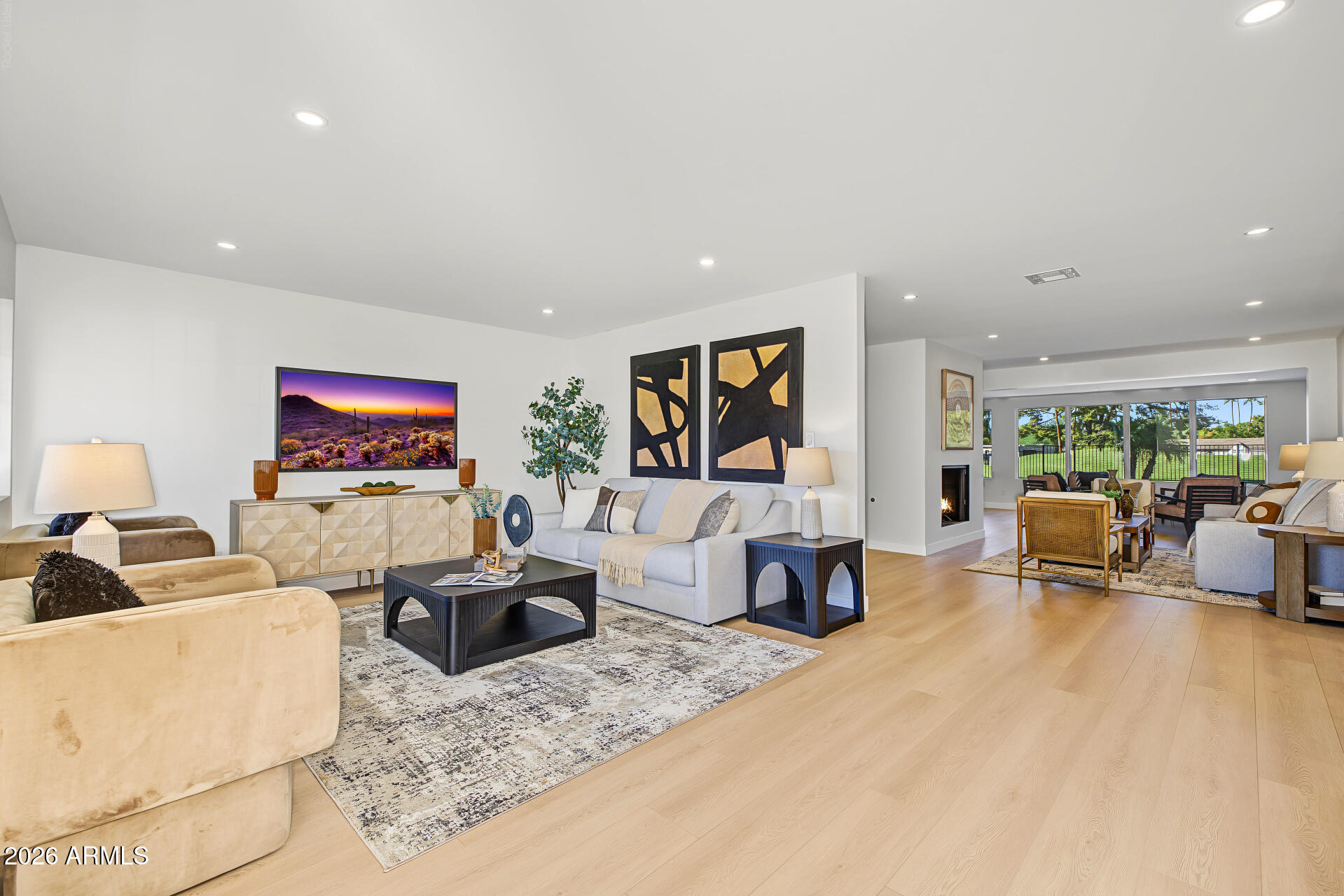 352 West Southern Hills Road Phoenix, AZ 85023 - Photo 8 of 99 10 - Southern Hills