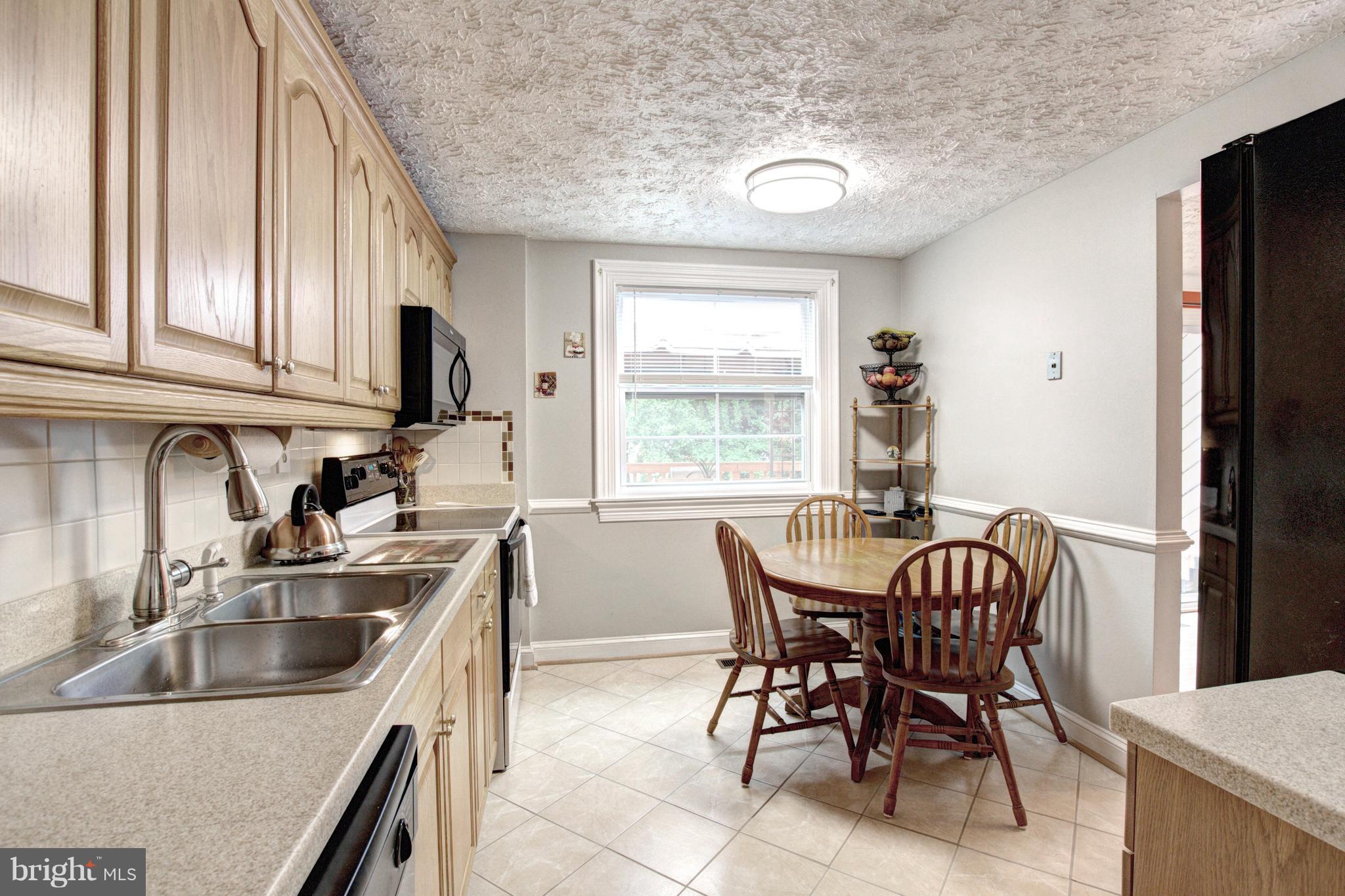 7309 Husky Lane Springfield, VA 22151 - Photo 11 of 28 Kitchen