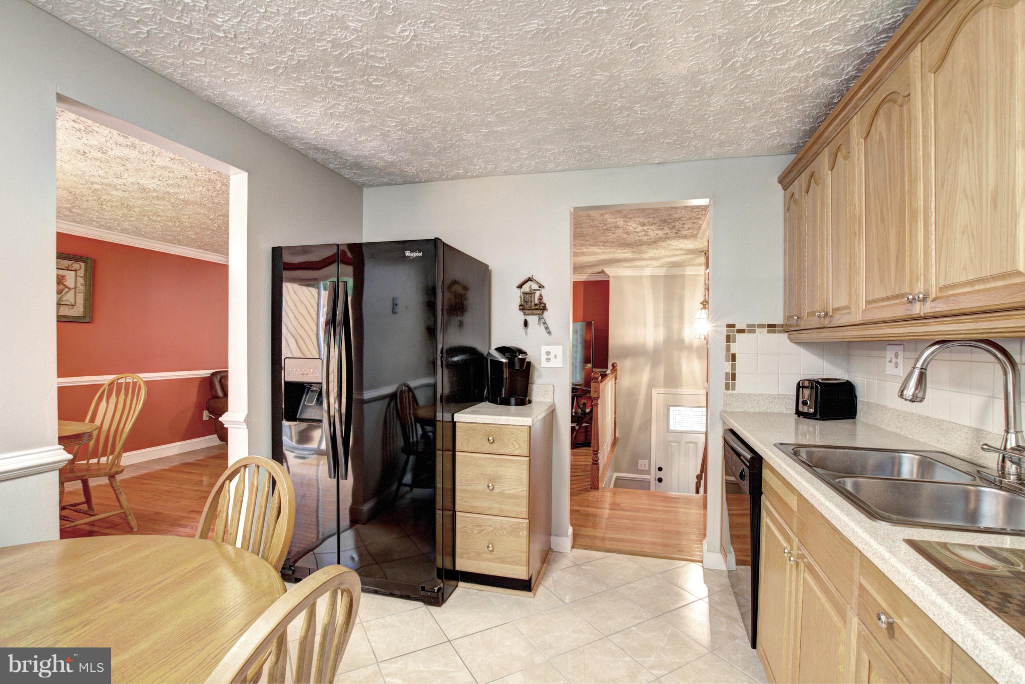 7309 Husky Lane Springfield, VA 22151 - Photo 10 of 28 Kitchen