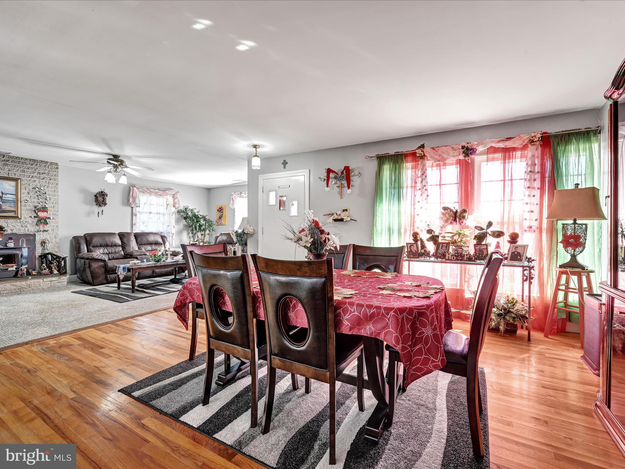 134 Rapho Street Manheim, PA 17545 - Photo 7 of 25 Dining Room