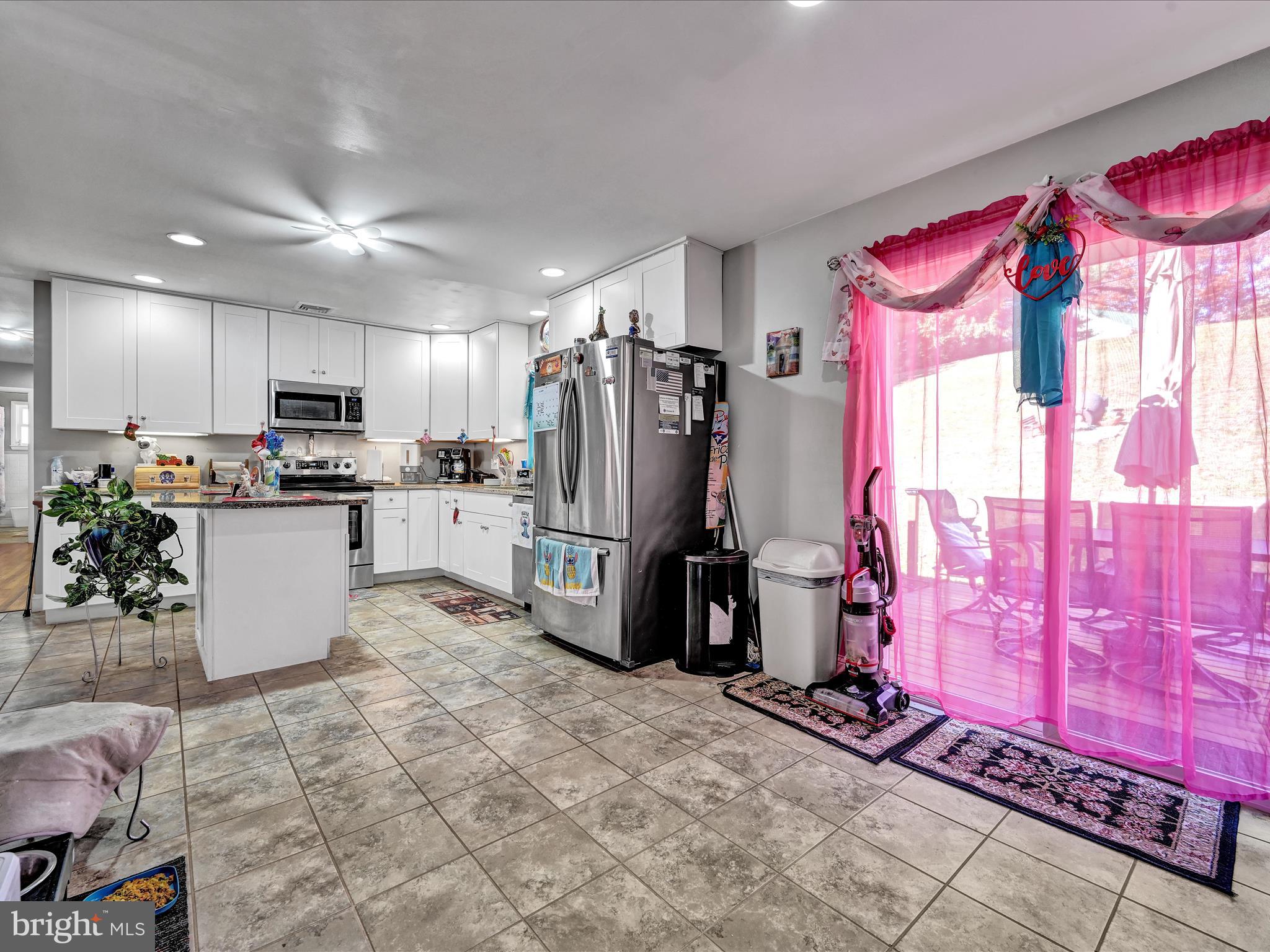 134 Rapho Street Manheim, PA 17545 - Photo 10 of 25 Kitchen