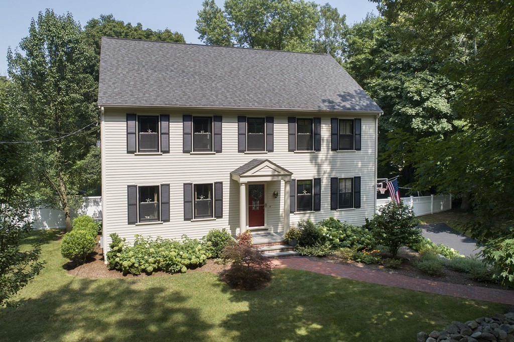 92 Clapp Road Scituate, MA 02066 - Photo 1 of 24 Gallery Image 1