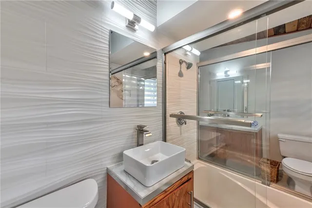 a view of room with window