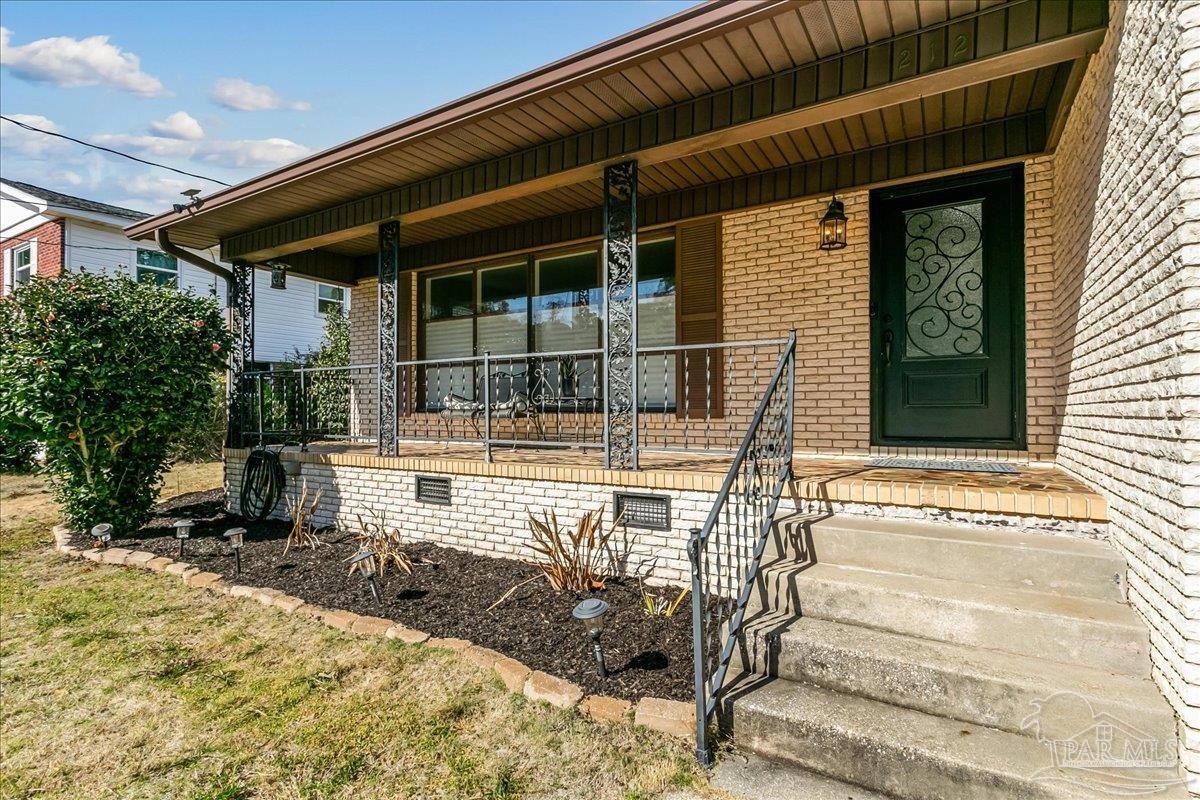212 Euclid Road Pensacola, FL 32503 - Photo 6 of 35 Gallery Image 6